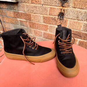 SeaVees Mammoth Boots - Black